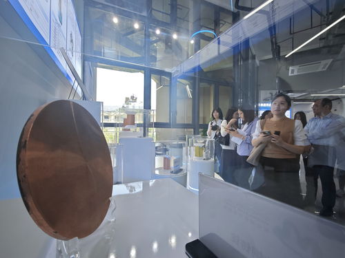 從實(shí)驗(yàn)室樣品到市場(chǎng)爆品 松山湖材料實(shí)驗(yàn)室如何“孵化”35家產(chǎn)業(yè)化公司